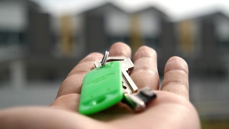 mortgage adviser