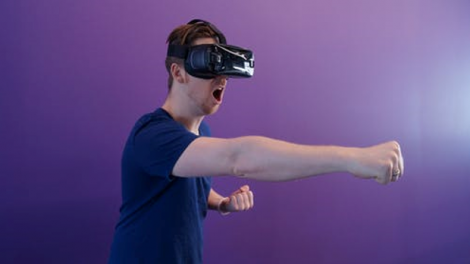 VR